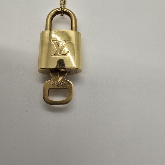 Louis Vuitton Brass Lock Chain Necklace | - Picture 3 of 5